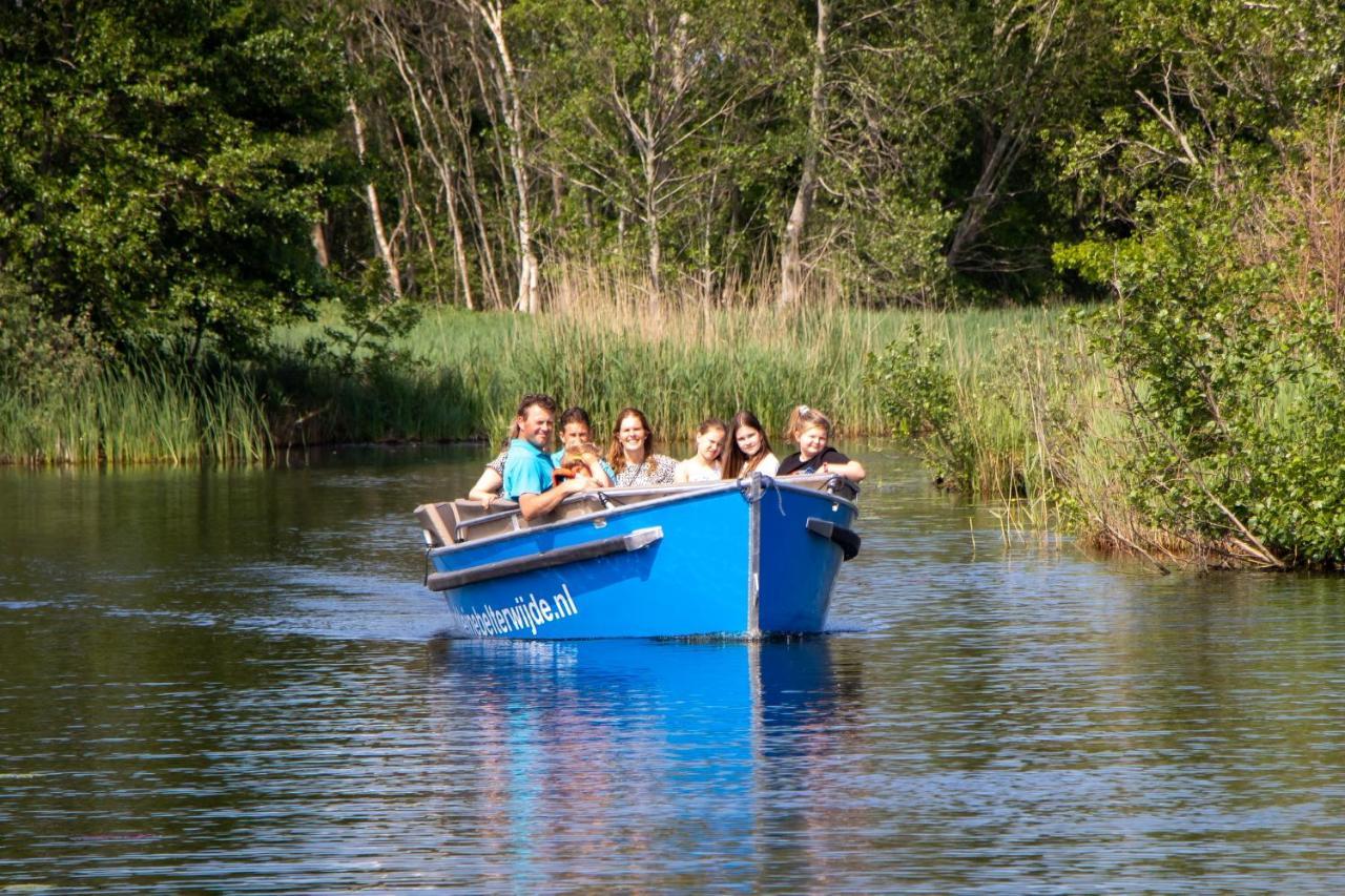 Camping Kleine Belterwijde, Wiede Lodge Met Uitzicht Over Het Water المظهر الخارجي الصورة